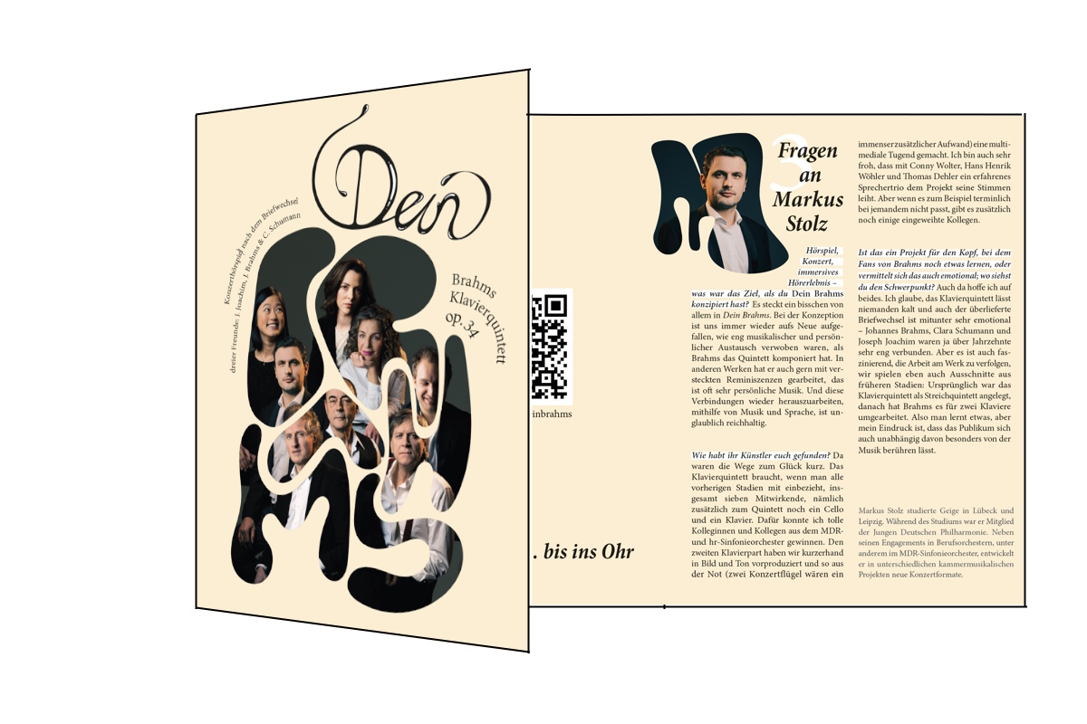 Skizzierte Faltkarte mit buntem Cover
